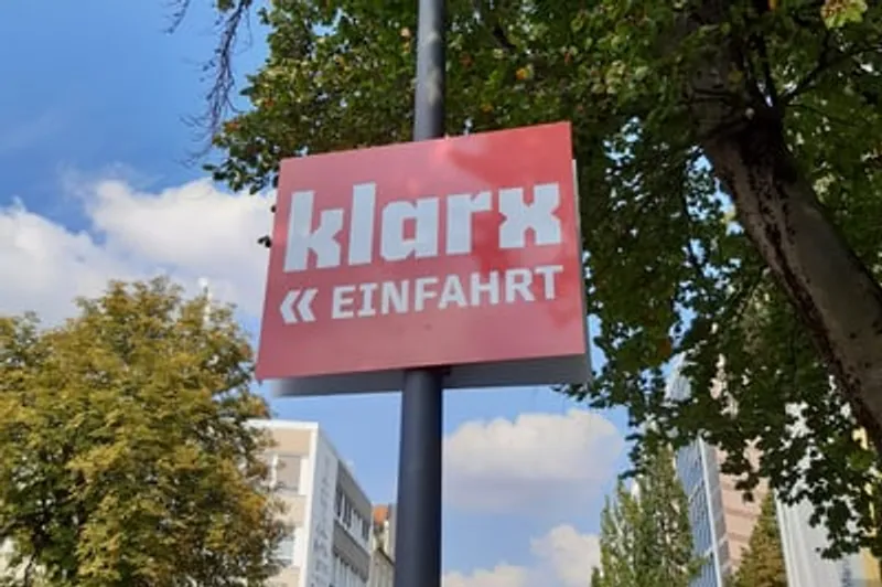 klarx-entrance-sign