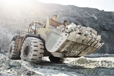 Telehandler or Wheel Loader - Which Machine for What Job?