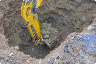 How Long Does It Take to Dig a Hole with an Excavator