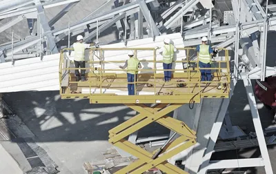 4 Tips for Reliable Aerial Work Platform Rentals