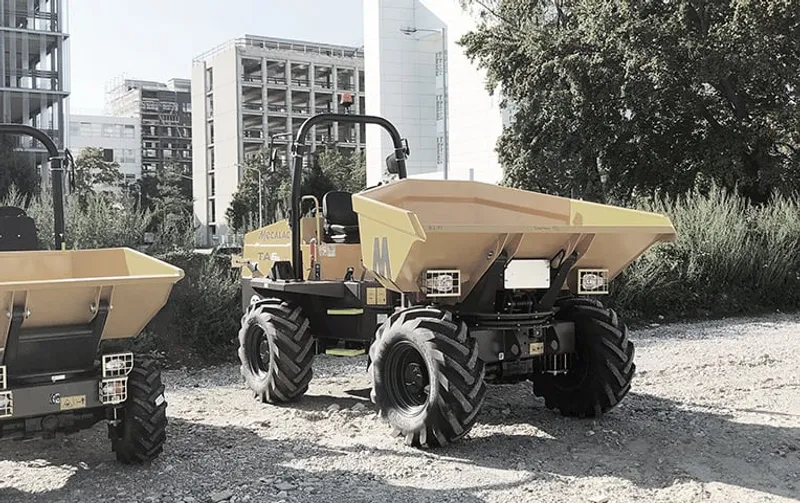 Partner of the klarx Logistics Center: Mecalac